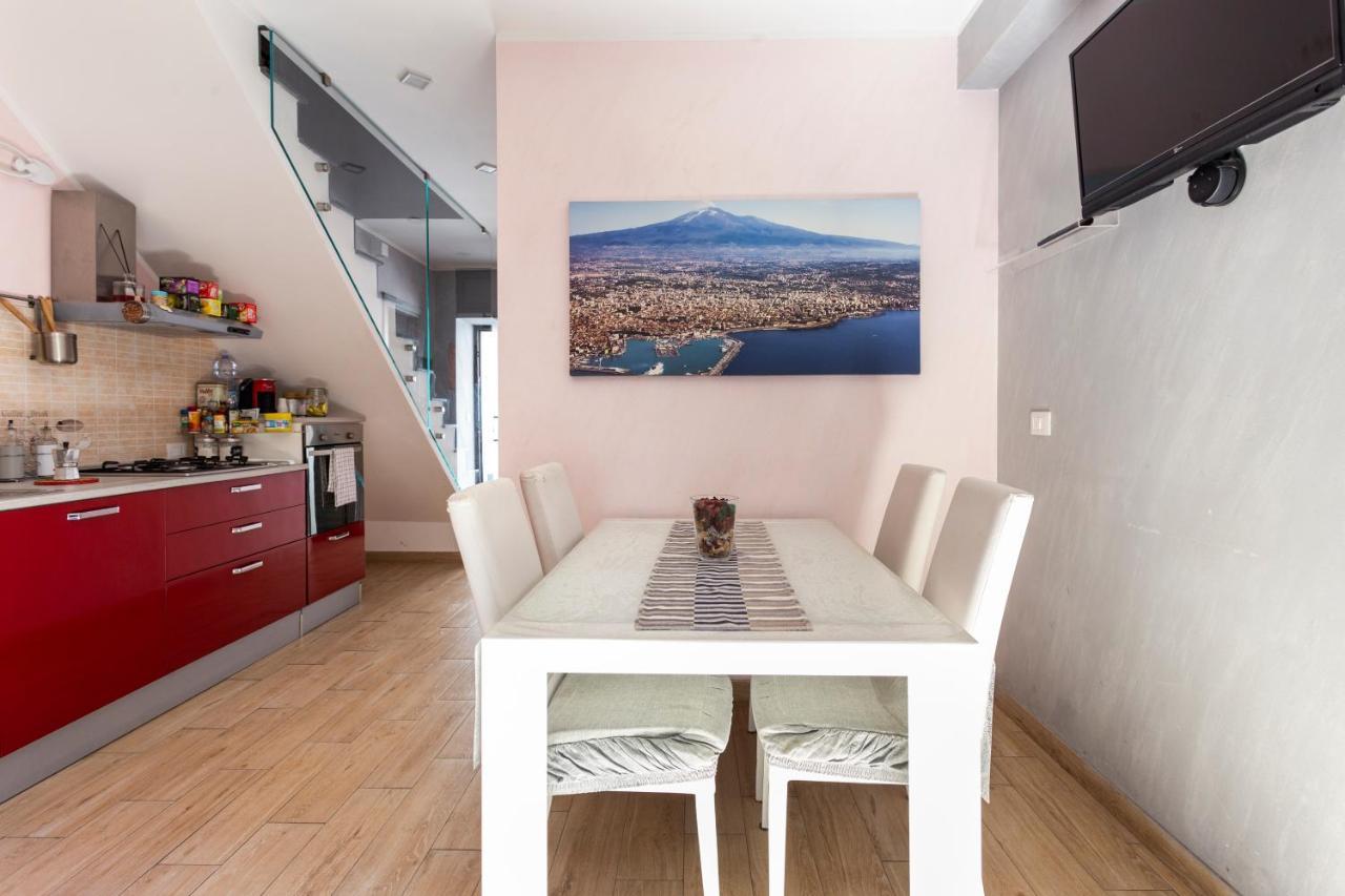 Mary'S House Bed & Breakfast Catania Exterior photo